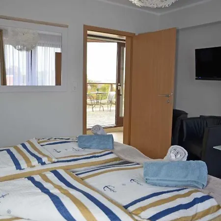 Neptuns Ankerplatz Hotel 3*